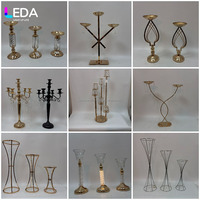 Candélabre élégant en métal doré LEDA, porte-bougie en verre à 7 lumières pour la décoration de table de réception de mariage