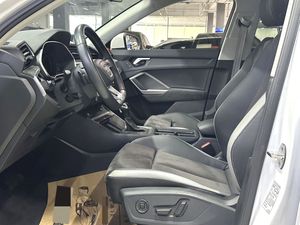 <span class=keywords><strong>Audi</strong></span> <span class=keywords><strong>Q3</strong></span> 1.4T Luxe SUV Quasi Neuf Faible Kilométrage Pack Sécurité Complet Véhicule Familial Asie <span class=keywords><strong>Centrale</strong></span> - Product Image 6