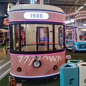 Remolque de Comida Móvil para Bar y Churros — Con Café, Helados, Hot Dogs, Hamburguesas, Pizza y una Variedad de Opciones de Comida Rápida - Product Image 2