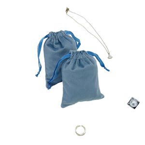 Pochette à cordon élégante et confortable en tissu recyclable pour outils de maquillage et petits bijoux, fabrication artisanale de qualité supérieure, directement de l'usine. - Product Image 1