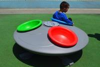 Chaise tournante colorée en plastique PP pour aire de jeux, équipement de jeu rotatif intérieur/extérieur