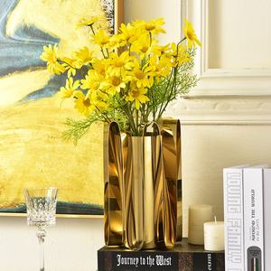 प्रकाश लक्जरी आधुनिक सोने सूखी रंग फूल वेयर चांदी स्टेनलेस स्टील भोजन टेबलटॉप मॉडल कमरे के लिए लहराती वक्र धातु फूलदान पोर्च - Product Image 6