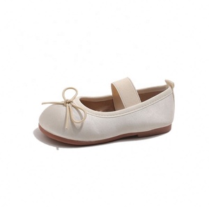 Scarpe da Principessa per Bambine con Fiocco Decorativo, Suola Morbida Antiscivolo, Punta Rotonda, Comode Scarpe in Pelle per Bambini Piccoli, Primavera Autunno - Product Image 5