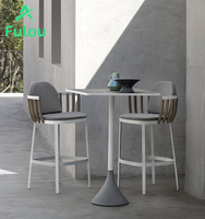 Tabourets de bar d'extérieur en bois massif d'occasion, design minimaliste et contemporain, pour cuisine, salle à manger et comptoir