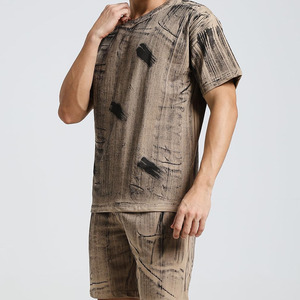 Ensemble T-shirt et short décontracté pour homme, col rond, 100 % coton, séchage rapide, confortable, personnalisable avec logo moderne - Product Image 5