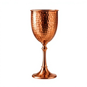 Verre à vin en cuivre martelé vintage, verre à vin rouge à pied en métal pour cocktails, barware, vaisselle de service - Product Image 1