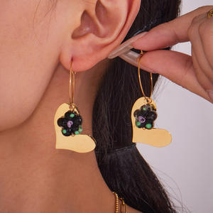 レトロPVD 18K金メッキ樹脂植物フラワードロップイヤリング光沢ステンレス鋼ハート型ペンダントファッショナブル女性パーティー - Product Image 3