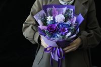 Paket Kotak Hadiah Wisuda Kecil Buket Bunga Mawar Pengiring Pengantin yang Diawetkan dengan Kotak untuk Bunga