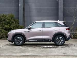 BYD Yuan up Berline électrique, modèle entièrement repensé, batterie au lithium-fer-phosphate, autonomie de 401 km, 5 places, à vendre - Product Image 3