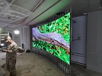 Panneau d'affichage publicitaire intérieur ultra-fin et léger, écran LED numérique haute résolution