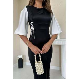 Robe de soirée en satin en gros avec détail de lacets noir et blanc - Product Image 2
