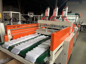 Máquina para Fabricar Bolsas de Plástico de 8 Líneas con Cinta Transportadora - Product Image 6