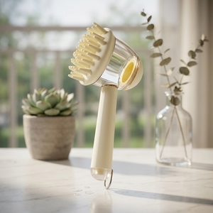 Brosse de Douche pour Animaux en Silicone avec Réservoir de Shampooing et Fonction Massage pour le Toilettage des Chiens - En Stock - Product Image 5