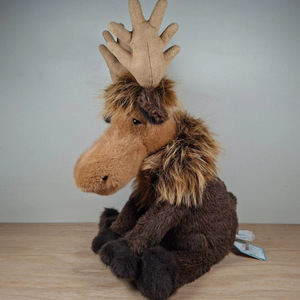 Peluche Navideño de <span class=keywords><strong>Ciervo</strong></span> Indigo <span class=keywords><strong>Canadiense</strong></span> de Edición Limitada JC Birch, con Material de Poliéster y Relleno de Algodón PP, Diseño de Alce - Product Image 4