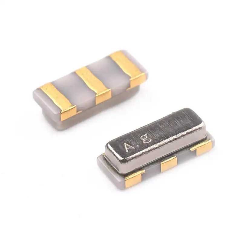 CSTCE16M0V53-R0 16M 16MHz 3215 0.5% 15PF 3-Pin SMDคริสตัลOscillatorอิเล็กทรอนิกส์ใหม่และต้นฉบับ