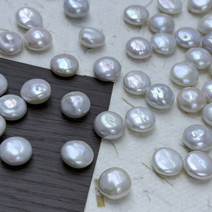 Grandes perles de culture d'eau douce blanches laiteuses de 11-13 mm, forme bouton baroque, perles naturelles en vrac à dos plat pour la création de bijoux DIY - Product Image 1