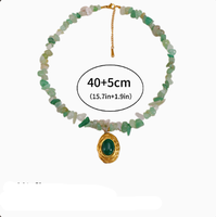 Collar de cadena de acero inoxidable al por mayor de fábrica para mujer, con cuentas de piedra natural de colores y colgante