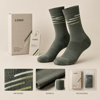 Chaussettes de sport ventilées Aero Crew Ride Fit avec logo micro-rayé, spécifications d'emballage et de tailles