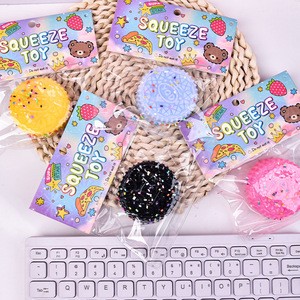 Juguete antiestrés de simulación de donut de galleta Oreo estilo Xiaohongshu, juguete antiestrés con textura de barro. - Product Image 2
