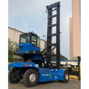 מלגזה חשמלית סינית איכותית מדגם XCH908E בעלת כושר הרמה של 9 טון, להעברת מכולות ריקות, עם יכולת ערימה של 8 שכבות, לפעילות נמלית. - Product Image 4