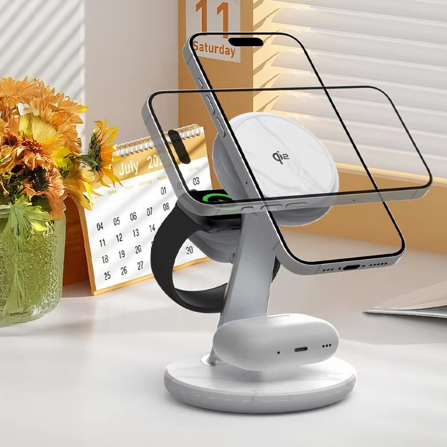 OEM Magnetic 3-in-1 Foldable Portable Wireless Charger for Mobile Phone