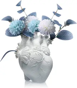 卸売モダンフラワーバッド花瓶装飾解剖学的ハート型樹脂花瓶家の装飾