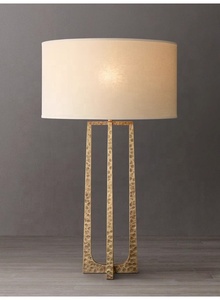 Lámpara <span class=keywords><strong>de</strong></span> Mesa <span class=keywords><strong>de</strong></span> Tela Forjada <span class=keywords><strong>de</strong></span> Estilo Industrial para Sala <span class=keywords><strong>de</strong></span> Estar, Dormitorio, <span class=keywords><strong>Mesita</strong></span> <span class=keywords><strong>de</strong></span> <span class=keywords><strong>Noche</strong></span>, Decoración Suave para Villa - Product Image 2