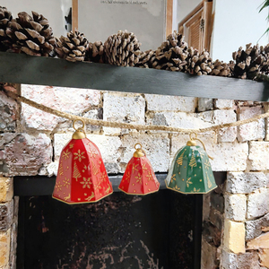 Cloches de Noël en métal gaufré, 3 tailles, rouge, vert, flocon de neige, arbre, renne, décoration suspendue, corde en jute, ornement festif - Product Image 5