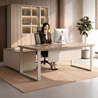 Ensemble de chaise de bureau de direction en bois de luxe léger, mobilier de rangement haut de gamme moderne et minimaliste pour superviseur et manager