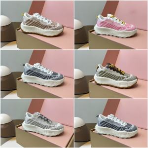 Nouvelles Chaussures de Sport pour Femmes 2025 – Respirantes, à Lacets, Luxe Personnalisé, Vente en Gros MIU, Chaussures de Course Décontractées à Semelle Épaisse - Product Image 6