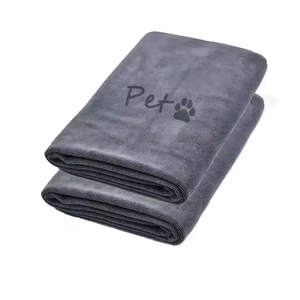<span class=keywords><strong>Asciugamani</strong></span> per Cani con Logo Cartoon Arancione e Grigio, Asciugamano Personalizzato per la Pulizia del Pelo degli Animali Domestici, Asciugamano in Microfibra ad Asciugatura Rapida e Assorbente per il Bagno del Cane - Product Image 1