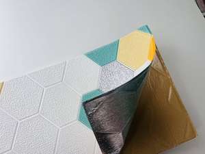 แผ่นติดผนังกันเสียงแบบมีกาวในตัว ขนาด 70*77 ซม. สีชมพู 3 มิติ สำหรับวอลเปเปอร์ SXP กันน้ำ ผลิตจากวัสดุ PE ไวนิลโฟม เหมาะสำหรับตกแต่งห้องอาหาร โรงพยาบาล และห้างสรรพสินค้า - Product Image 2