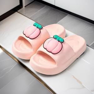 Zuecos Juveniles con Orificios y Decoración de Oso, Impermeables, Antideslizantes, Resistentes al Desgaste, de Doble Uso para Interiores/Exteriores - Product Image 2