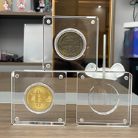 Pièce de monnaie en acrylique transparente personnalisée de 3 mm d'épaisseur avec support métallique pour l'affichage de pièces de monnaie historiques dans les musées et les commerces