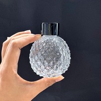 Diffuseur d'arômes en verre transparent sphérique de forme unique tendance en forme de losange 100 ml 200 ml avec bouchon à vis pour cadeau de maison