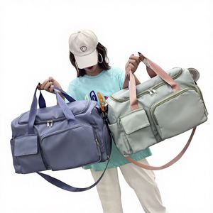 กระเป๋าเดินทางกันน้ำแบบสั่งทำโลโก้ฟรี กระเป๋าเดินทางขนาดใหญ่สำหรับออกกำลังกายและท่องเที่ยว  สำหรับทุกเพศ - Product Image 1