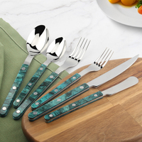 Ensembles de couverts de luxe en acier inoxydable de haute qualité Nouveaux couverts de mariage avec manche en ABS comprenant un couteau à steak Cuillère Fourchette