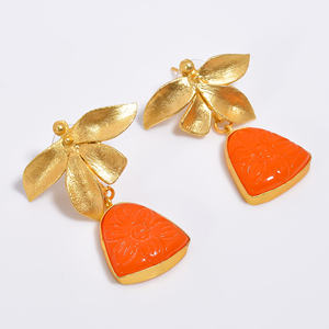 Hermosos pendientes de latón, pendientes de moda chapados en oro de 14K para mujeres y niñas, exportador de joyas de piedras preciosas de latón hecho a mano único - Product Image 3