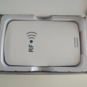 Lector/Escritor UHF de Escritorio con Distancia de Lectura de 1 Metro y Puerto USB, Material ABS, Frecuencia 860-960MHz - Product Image 5
