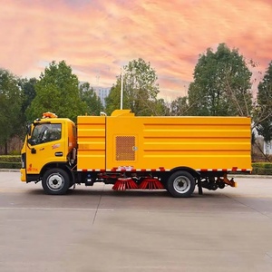 Camión barredor de calles Dongfeng 4x2 con aspiradora montada, vehículo barredor de calles en venta - Product Image 2