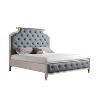Lit Queen sur mesure de style français moderne et luxueux en crème, 100% bois massif avec revêtement en cuir, ensemble de meubles de chambre haut de gamme pour villa