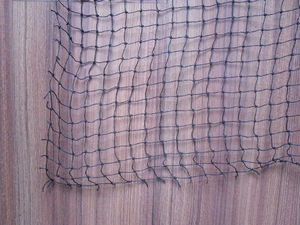 <span class=keywords><strong>Filet</strong></span> de sécurité anti-saut pour oiseaux et chats, en plastique noir robuste, pour balcon et clôture de fenêtre - Product Image 4