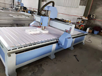 Routeur CNC pour le bois à tête unique 1325/1530, gravure sur bois, 3 axes, broche 5,5 kW, certifié CE, contrôle Syntec NC Studio Mach3