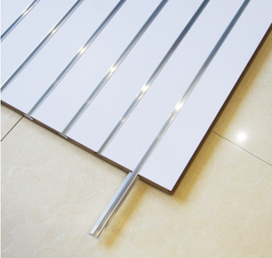 Panneau mural à rainures de 18 mm 4*8 pieds / Panneau mural à rainures / Panneau à rainures en <span class=keywords><strong>MDF</strong></span> mélaminé PVC haute densité UV pour la décoration - Product Image 2