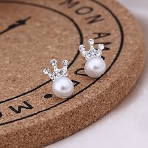 Vendita calda di tendenza minimalista luna geometrica croce di perle orecchini di moda gioielli per le donne all'ingrosso - Product Image 1