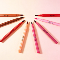 Crayon à lèvres liquide personnalisé avec logo, pointe feutre, waterproof, anti-bavures, longue tenue, précision, hydratant à la glycérine, végétalien
