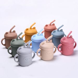 Vaso de Silicona con Pajita para Bebés, Antiderrames, con Tapa Antipolvo, Diseño de Orejas, para Aprender a Beber - Product Image 1