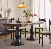 Table à manger rétro Alice en frêne massif avec support de table épais de style colonne romaine