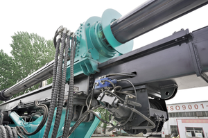 เครื่องตอกเสาเข็ม LQR-150 แรงบิดสูง 40 ตัน ความลึกสูงสุด: 40 เมตร เครื่องเจาะแบบหมุนพิเศษสำหรับงานก่อสร้างสะพานและถนน SDLQ - Product Image 2