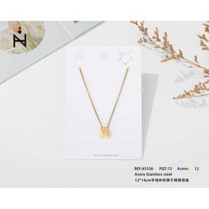 Collana con Ciondolo a Forma di Lettera W Ziina, Placcata in Oro, in Acciaio Inossidabile, Gioiello Unisex alla Moda - Product Image 3